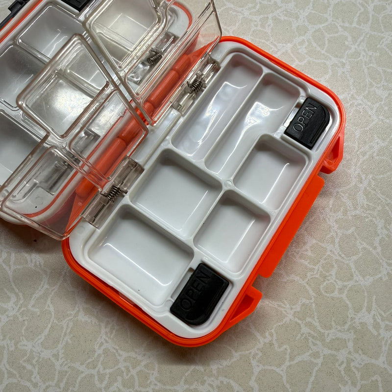 Коробка для мормышек двойной с кнопка 8см*11см*3,5см,